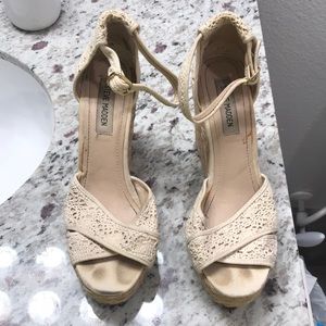 Cream wedges